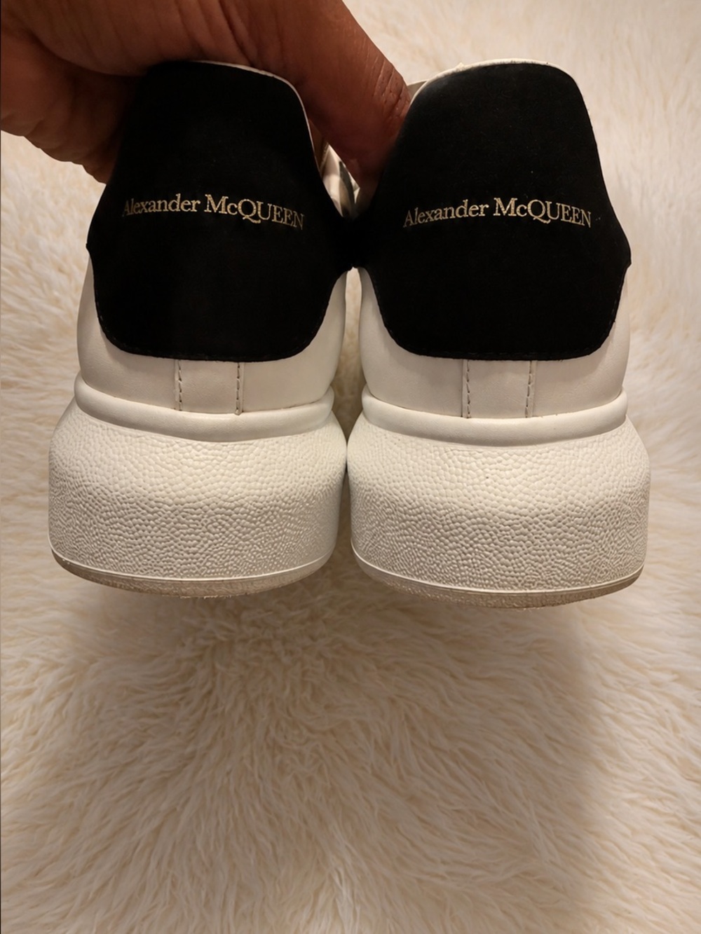 Authentic Alexander McQueen Oversized White & Black Leather Sneakers - Picture 2 of 6